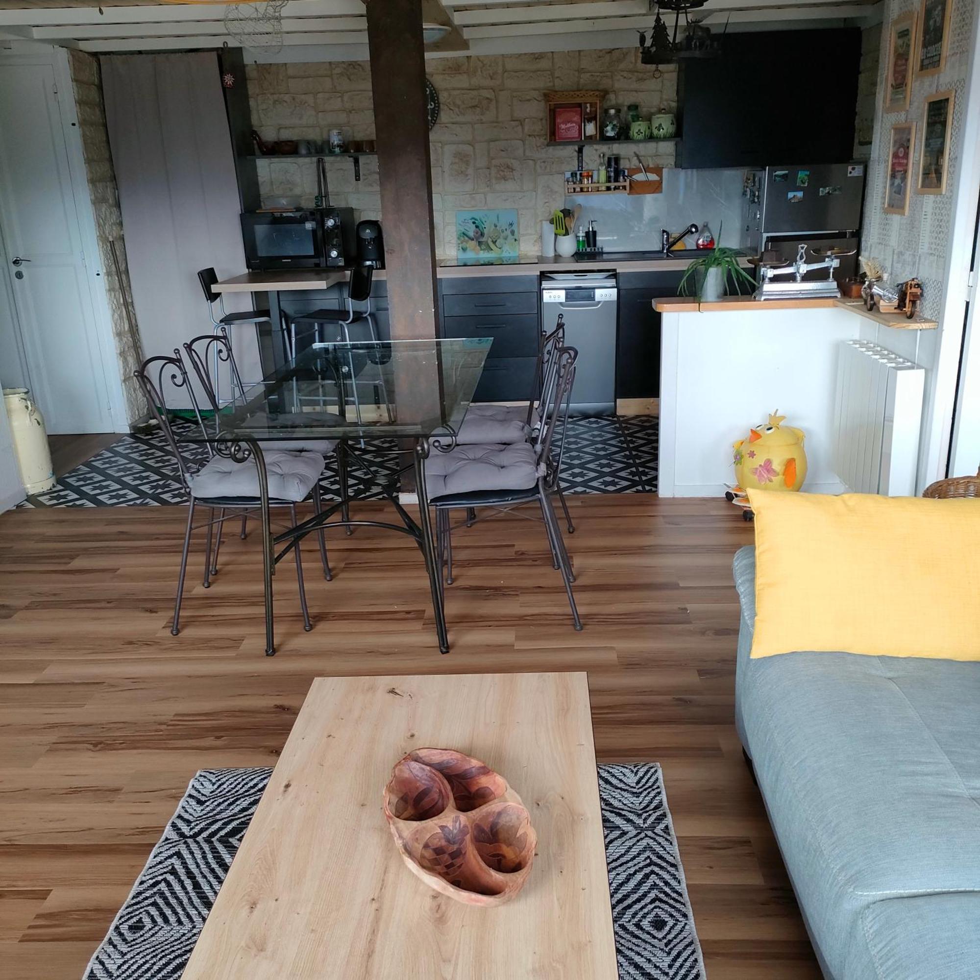 Grand Appartement Vue Magnifique Murat-le-Quaire Bagian luar foto